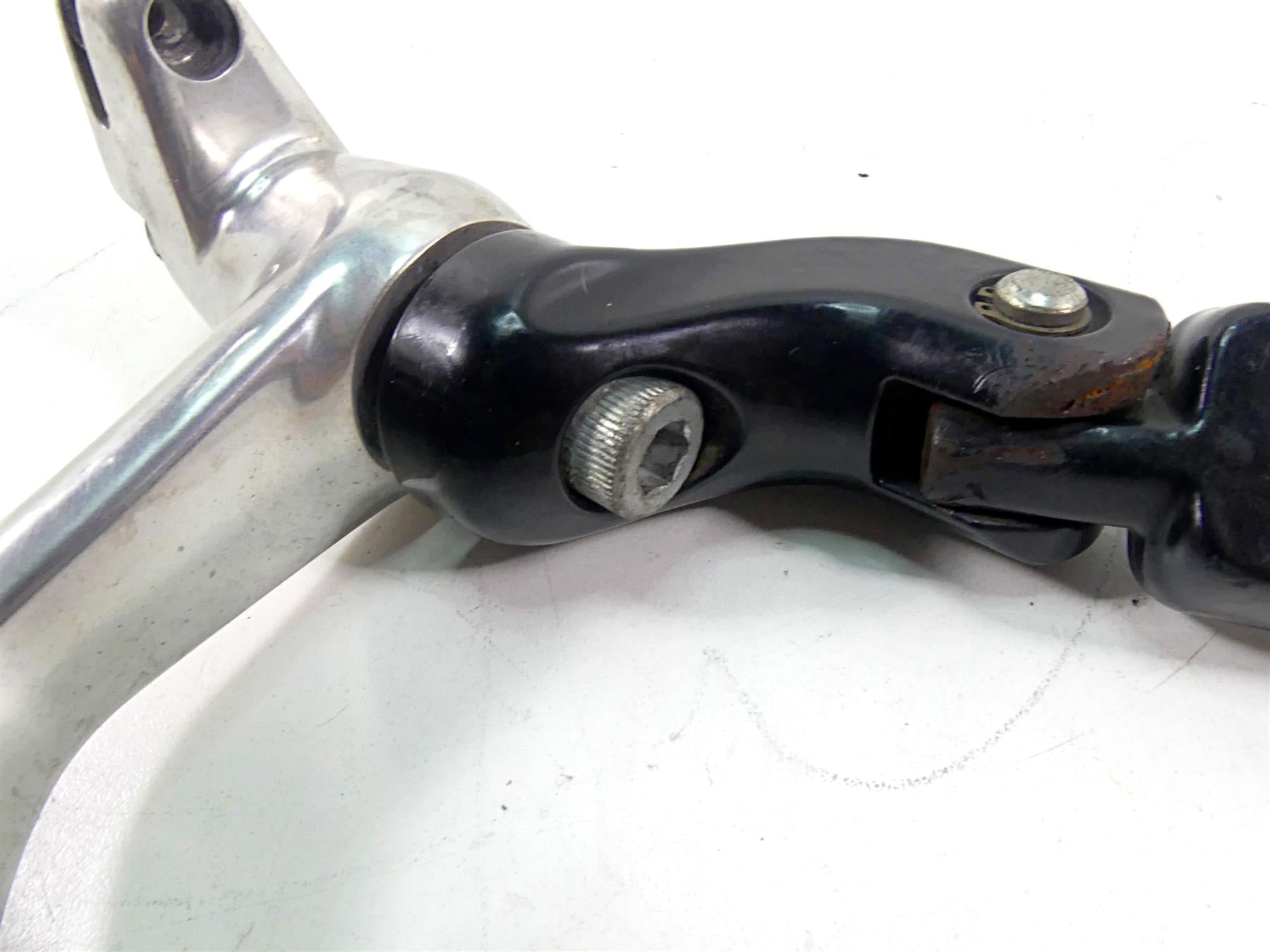 2015 Harley VRSCF Muscle V-Rod Right Front Footpeg & Brake Parts 54046-12 {{ shop.shopifyCountryName }} - Mototech271