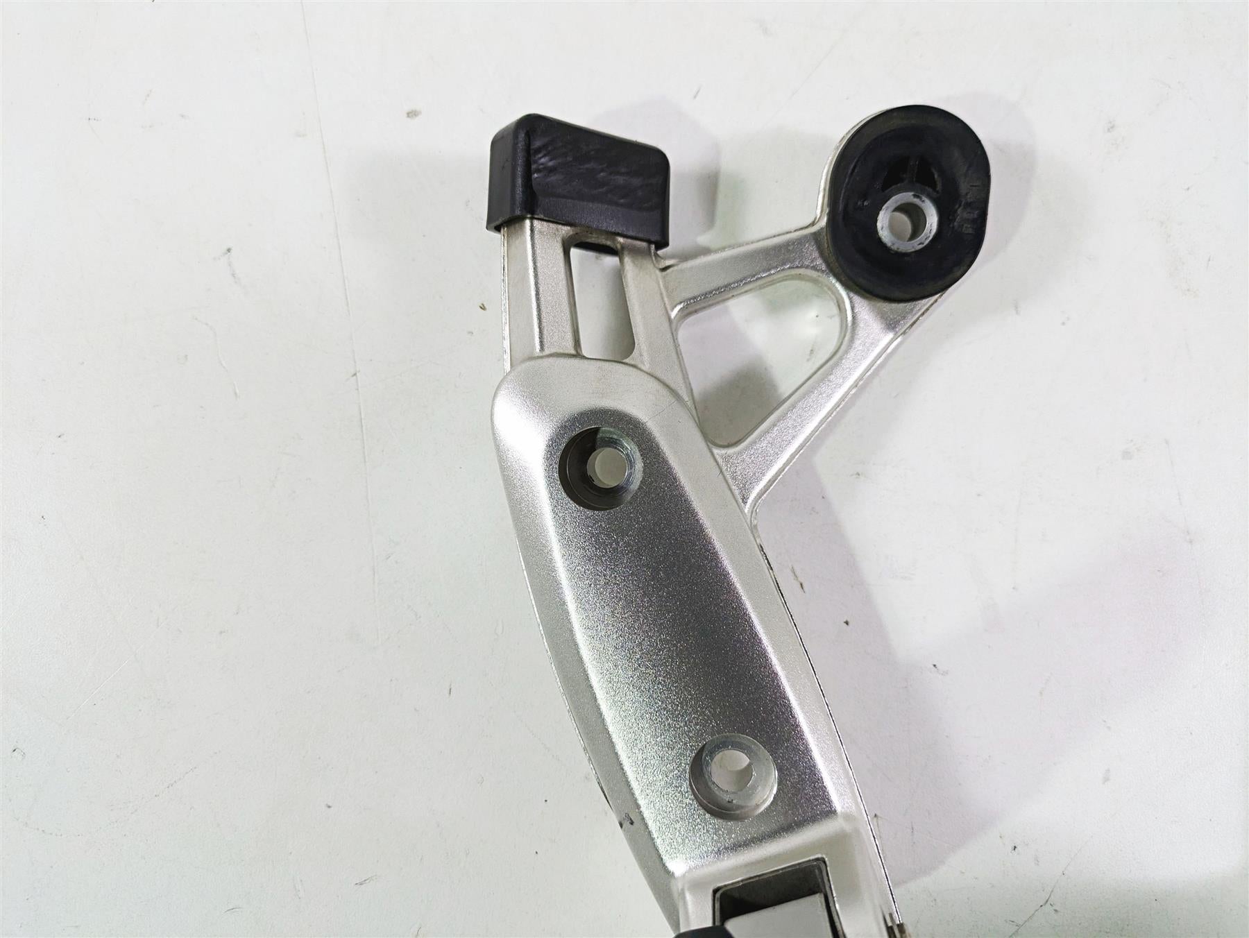 2012 BMW R1200R K27 Rear Passenger Foot Peg Rest Set 46717728893 46717728894 {{ shop.shopifyCountryName }} - Mototech271