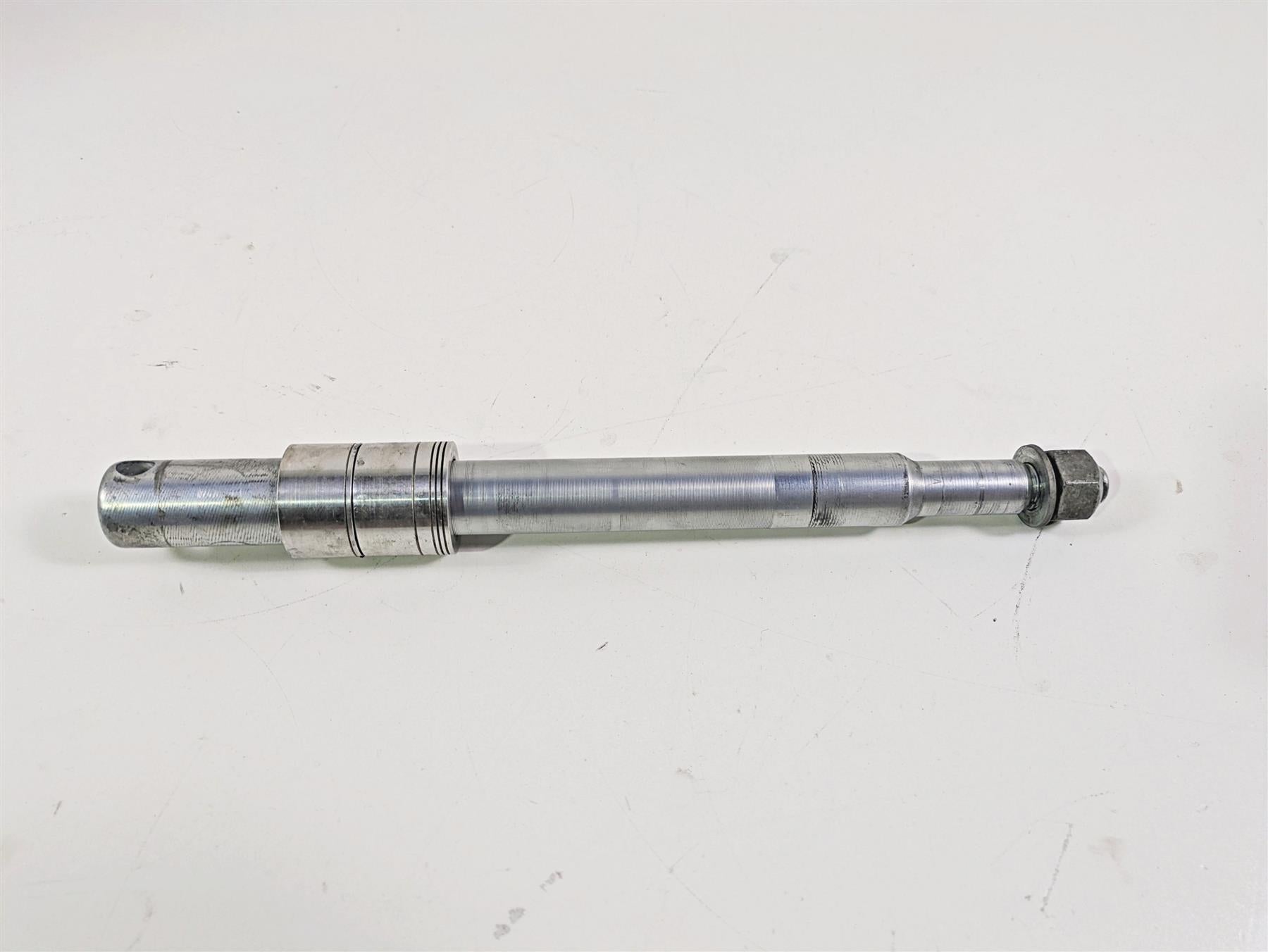 2014 Harley FXDF Dyna Fat Bob Front Axle Wheel Spindle 25mm 41547-07A {{ shop.shopifyCountryName }} - Mototech271