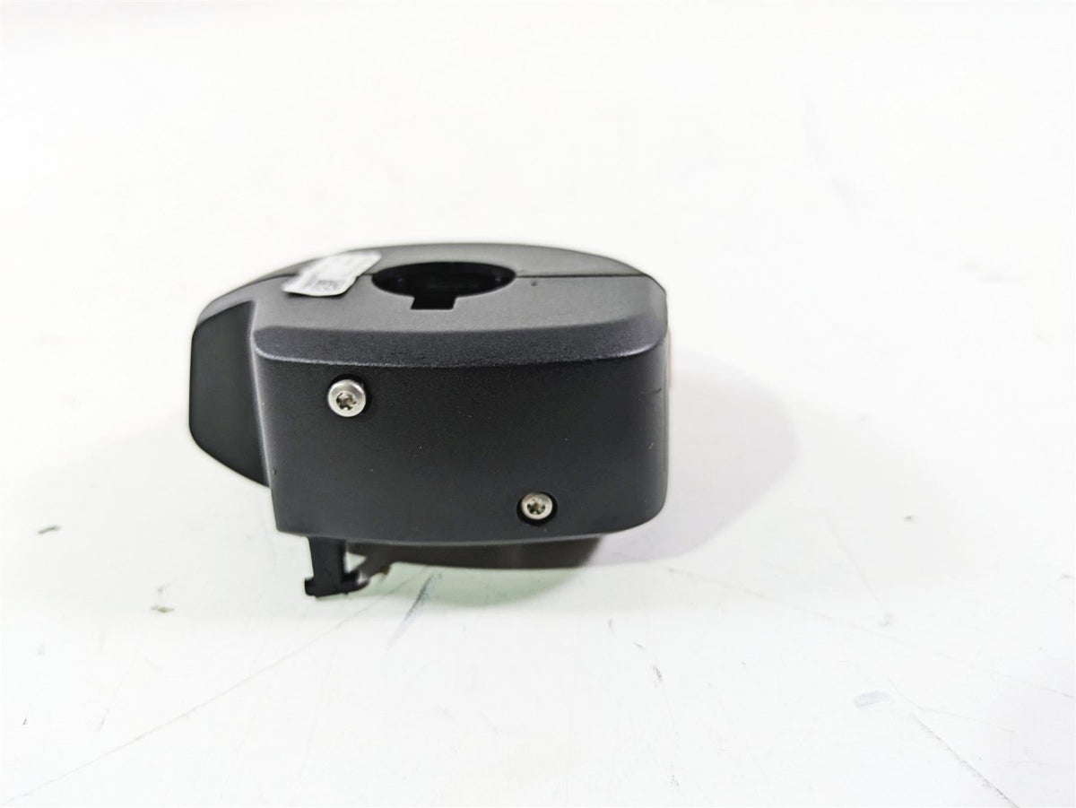 2020 Triumph Daytona 765 Moto2 Right Hand Control Switch T2044828 {{ shop.shopifyCountryName }} - Mototech271