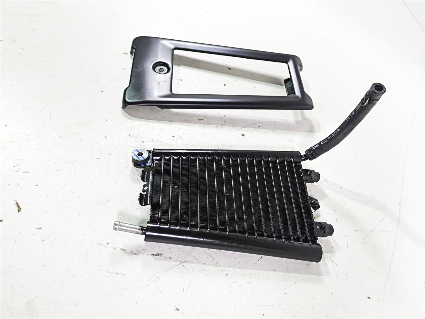 2019 Harley FLHCS Softail Heritage Oil Cooler + Lines & Cover 62700191 {{ shop.shopifyCountryName }} - Mototech271