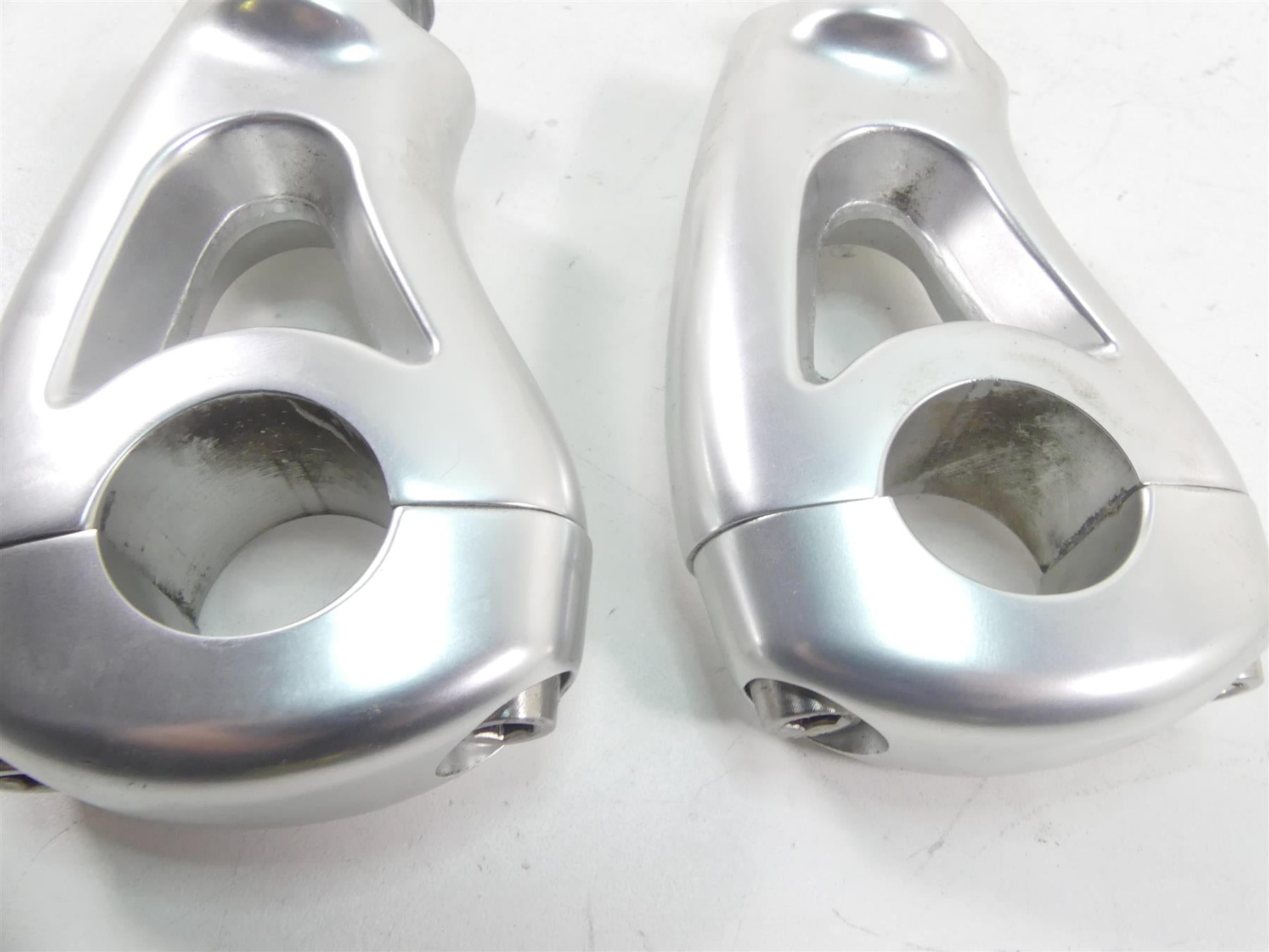2014 Moto Guzzi Griso 1200 SE 8V Handlebar Riser Holder Mount Set GU06500200 {{ shop.shopifyCountryName }} - Mototech271
