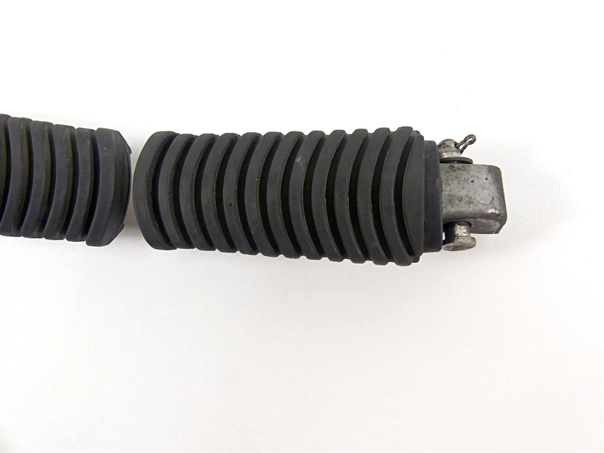 2013 BMW F800GS STD K72 Rear Passenger Footpeg Set 46717705653 46717705654 {{ shop.shopifyCountryName }} - Mototech271