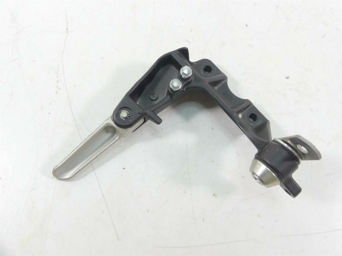 2020 Yamaha VMX17 1700 Left Passenger Footpeg Foot Peg + Mount 2S3-27430-00-00 {{ shop.shopifyCountryName }} - Mototech271