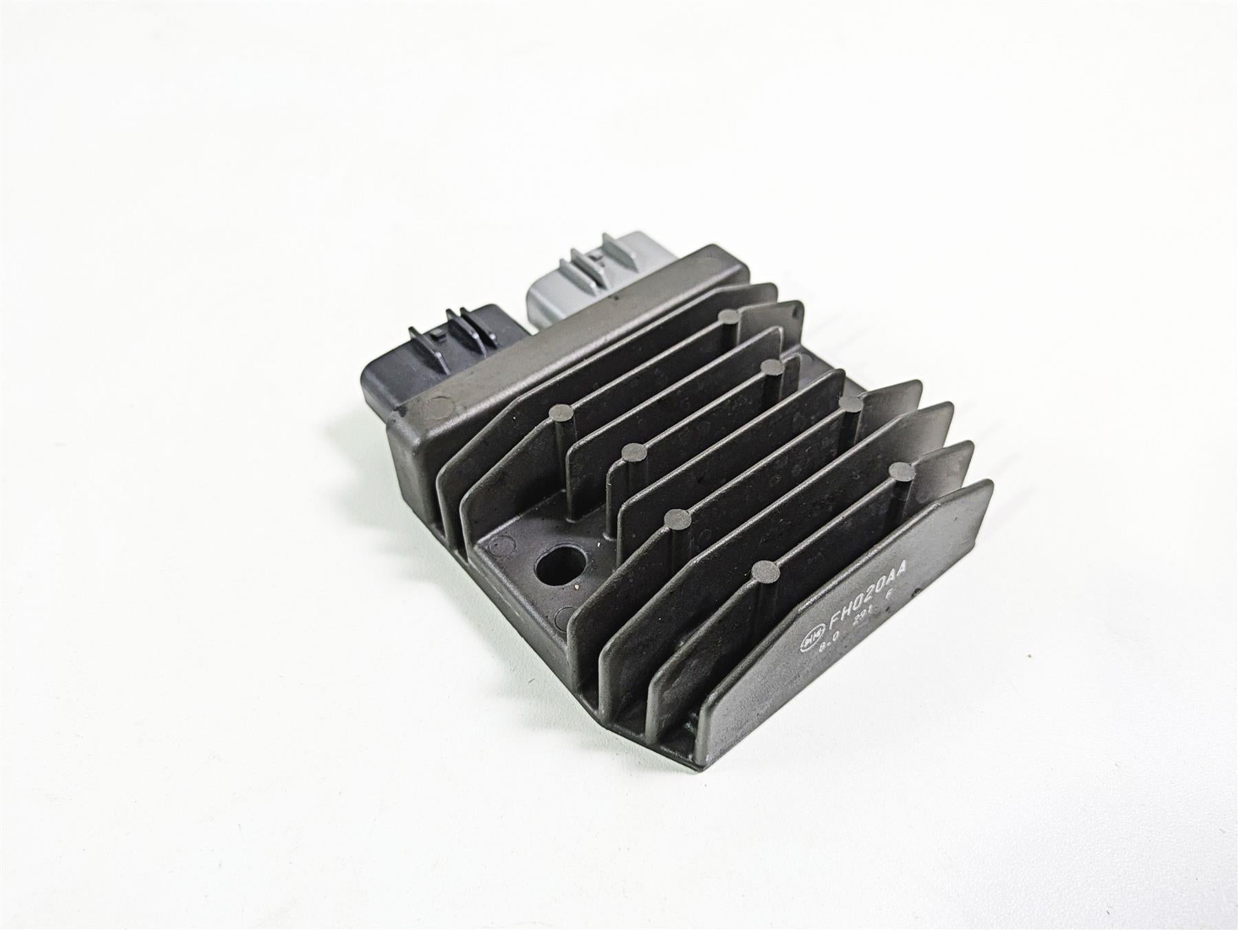 2019 Ducati Supersport 939 S Rectifier Voltage Regulator FH020AA 54040301B {{ shop.shopifyCountryName }} - Mototech271