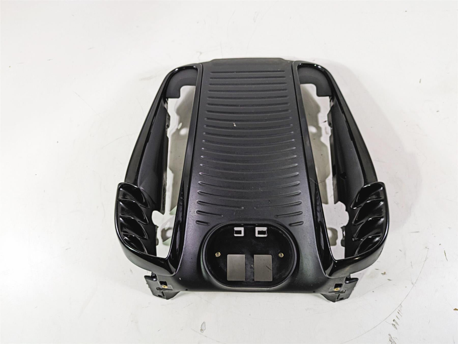 2013 Harley VRSCDX Night Rod Sp Radiator Center Cover Fairing 26813-08A 26788-08 {{ shop.shopifyCountryName }} - Mototech271