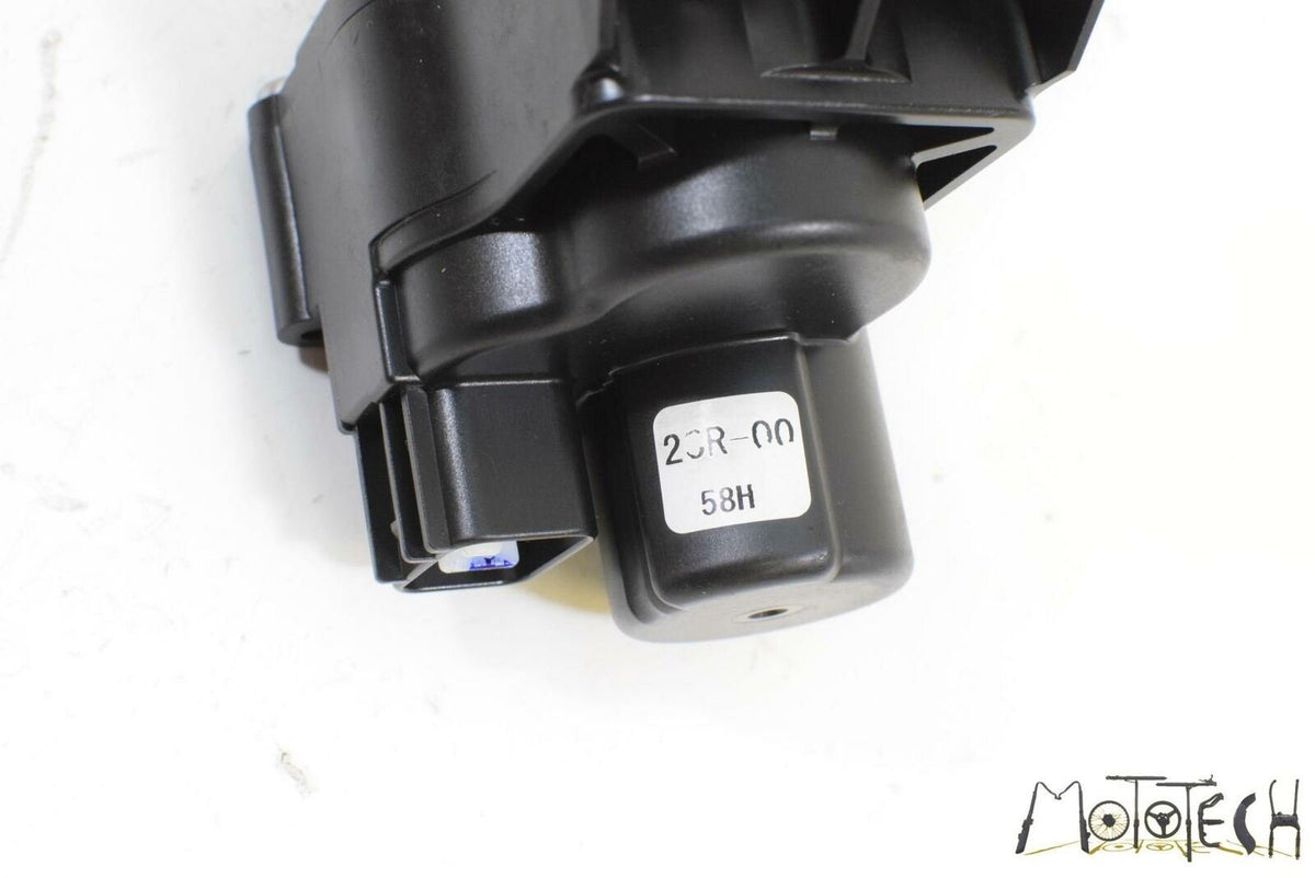 2016 Yamaha R1 YZFR1 S Exhaust Valve Actuator Servo Motor 2CR-85820-00-00 {{ shop.shopifyCountryName }} - Mototech271