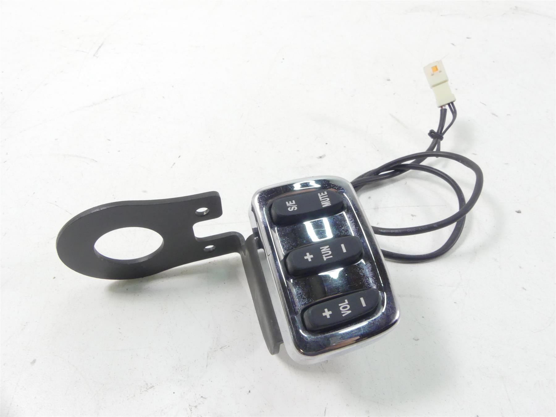2011 Victory Vision Tour Left Hand Audio Volume Tune Control Switch 4012488 {{ shop.shopifyCountryName }} - Mototech271