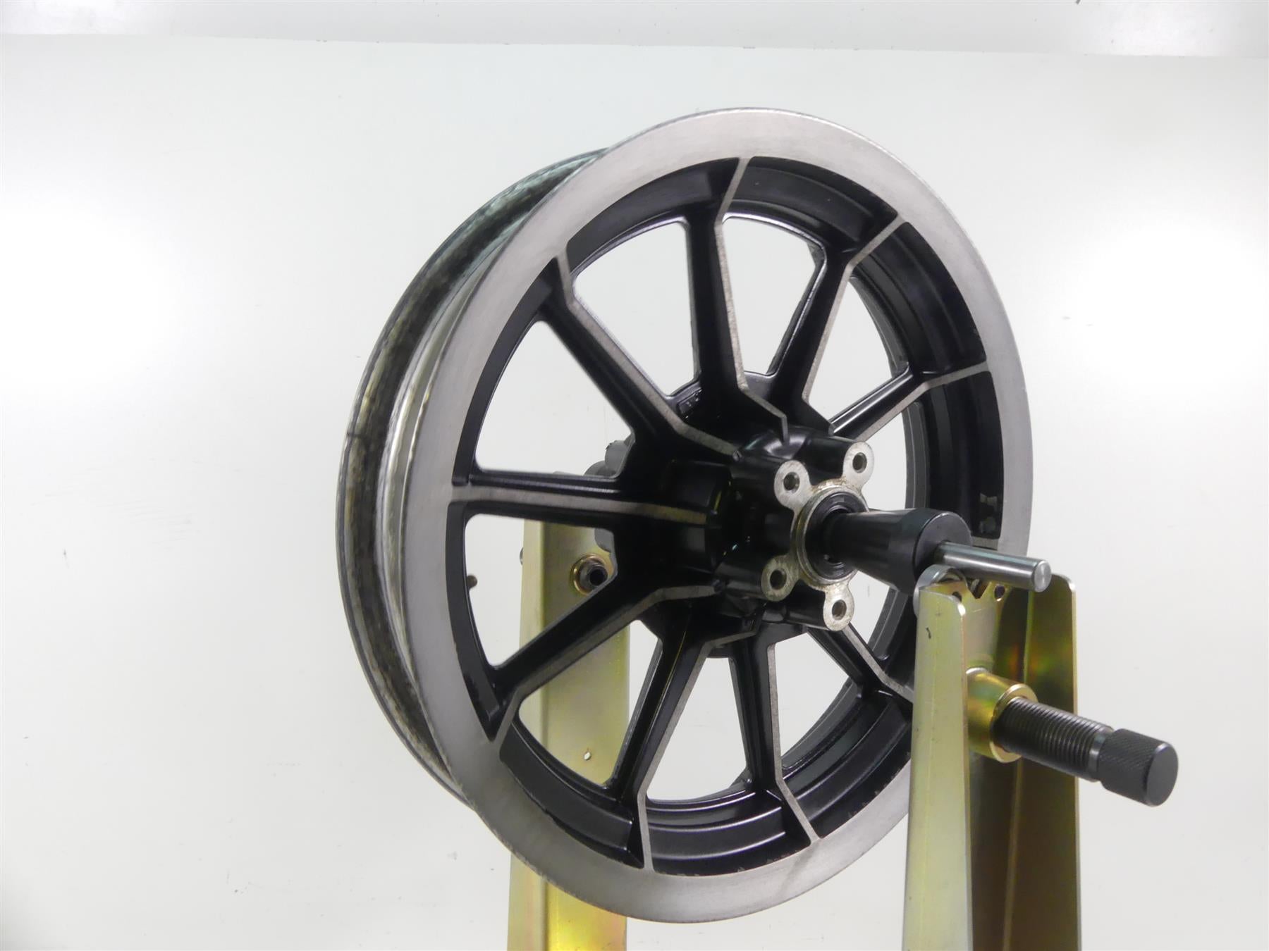1998 Harley Touring FLHTC Electra Glide Front 10 Spoke 16x3 Rim Wheel 43493-87 {{ shop.shopifyCountryName }} - Mototech271
