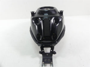 2015 Yamaha YZF-R3 Clean Fuel Gas Petrol Tank 1WD-F4110-00-00 BR5-F4110-00-00 | Mototech271