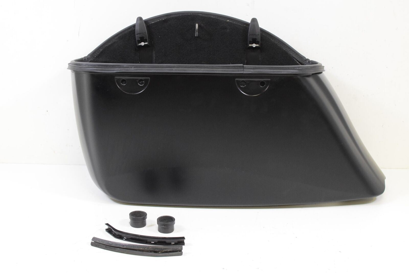 2017 Indian Chieftain Dark Horse Left Bottom Saddle Bag Saddlebag 5451493 | Mototech271