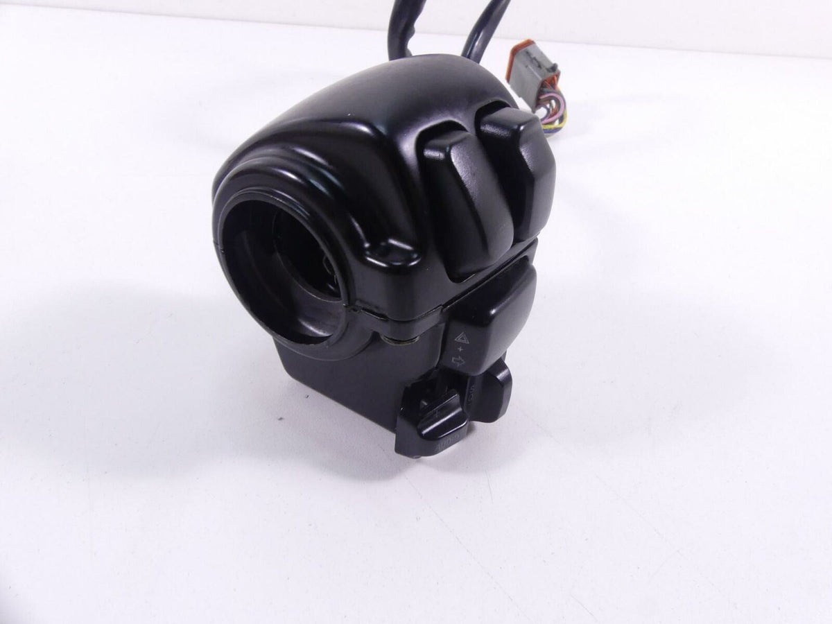 2006 Harley Touring FLHTCUI Electra Glide Left Audio Control Switch 71682-06A {{ shop.shopifyCountryName }} - Mototech271