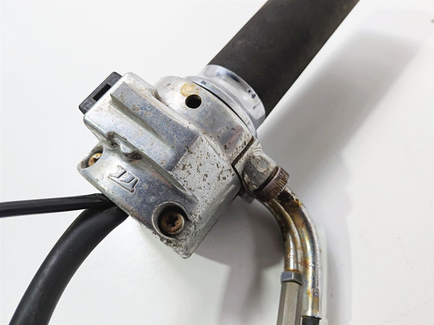 1994 Honda VT600 CR Shadow Left Right Hand Control Switch Set 35200-MZ8-A20 {{ shop.shopifyCountryName }} - Mototech271