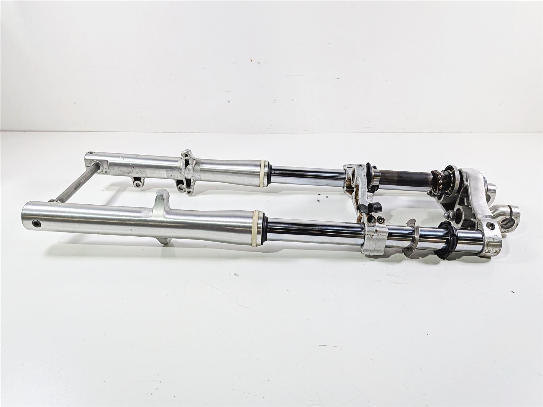 2002 Yamaha XVS650 V-Star Classic Front Fork Triple Tree Riser 5BN-23102-12 {{ shop.shopifyCountryName }} - Mototech271