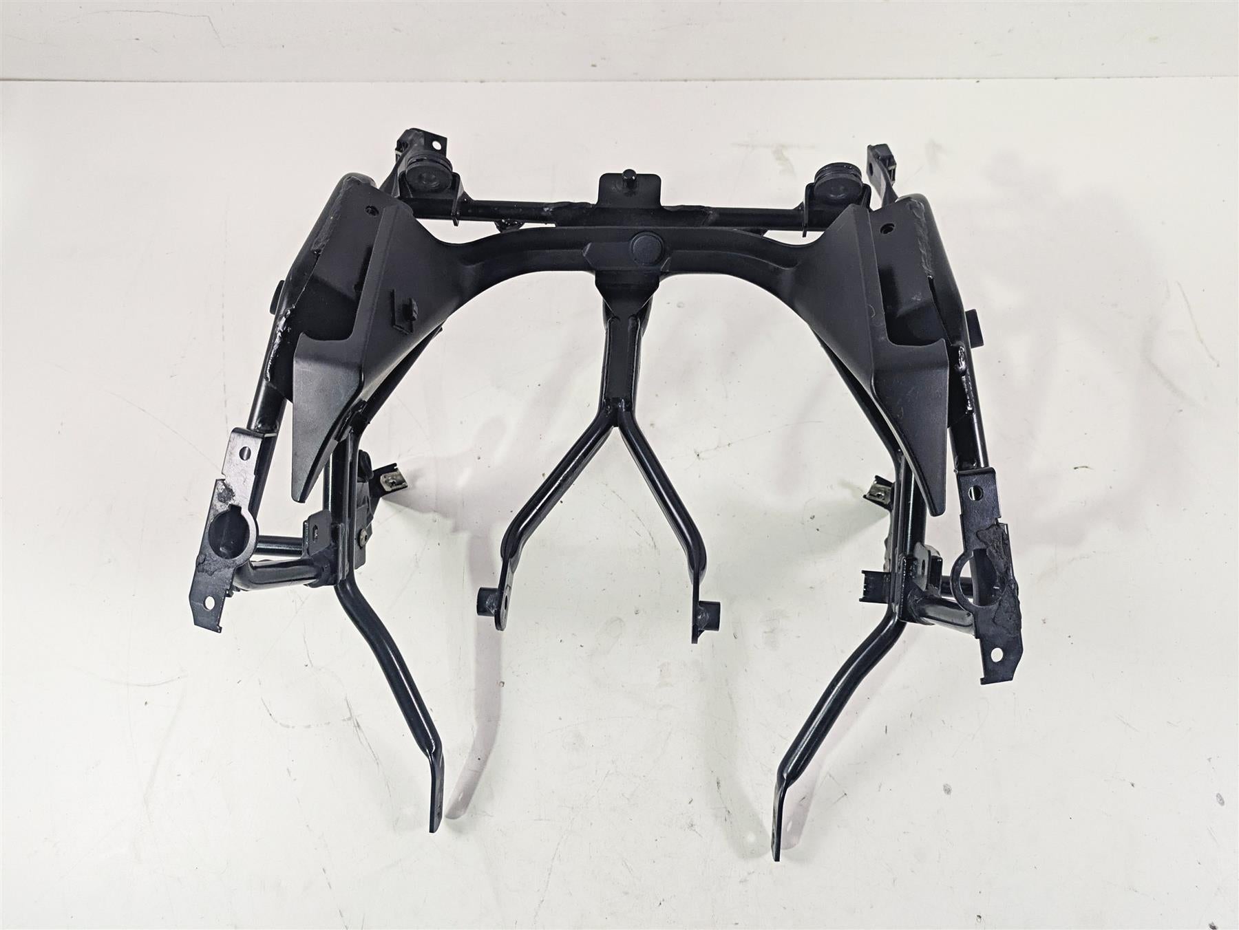 2010 BMW R1200GS K25 Front Fairing Bracket Stay Mount 46637701558 {{ shop.shopifyCountryName }} - Mototech271