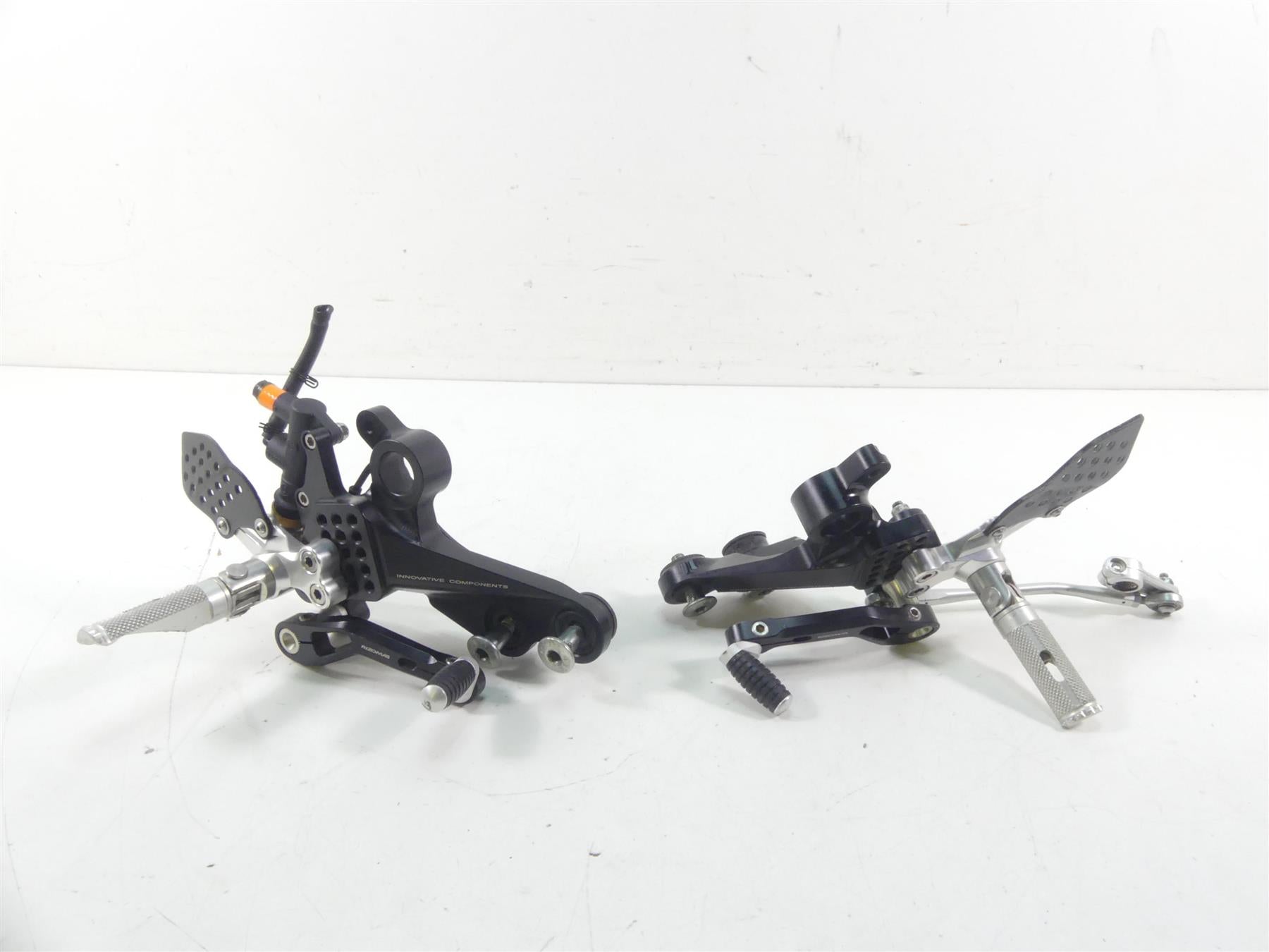 2009 Ducati Monster 1100 S Rizoma Foot Peg Rearset Rear Set -Read PE209B {{ shop.shopifyCountryName }} - Mototech271
