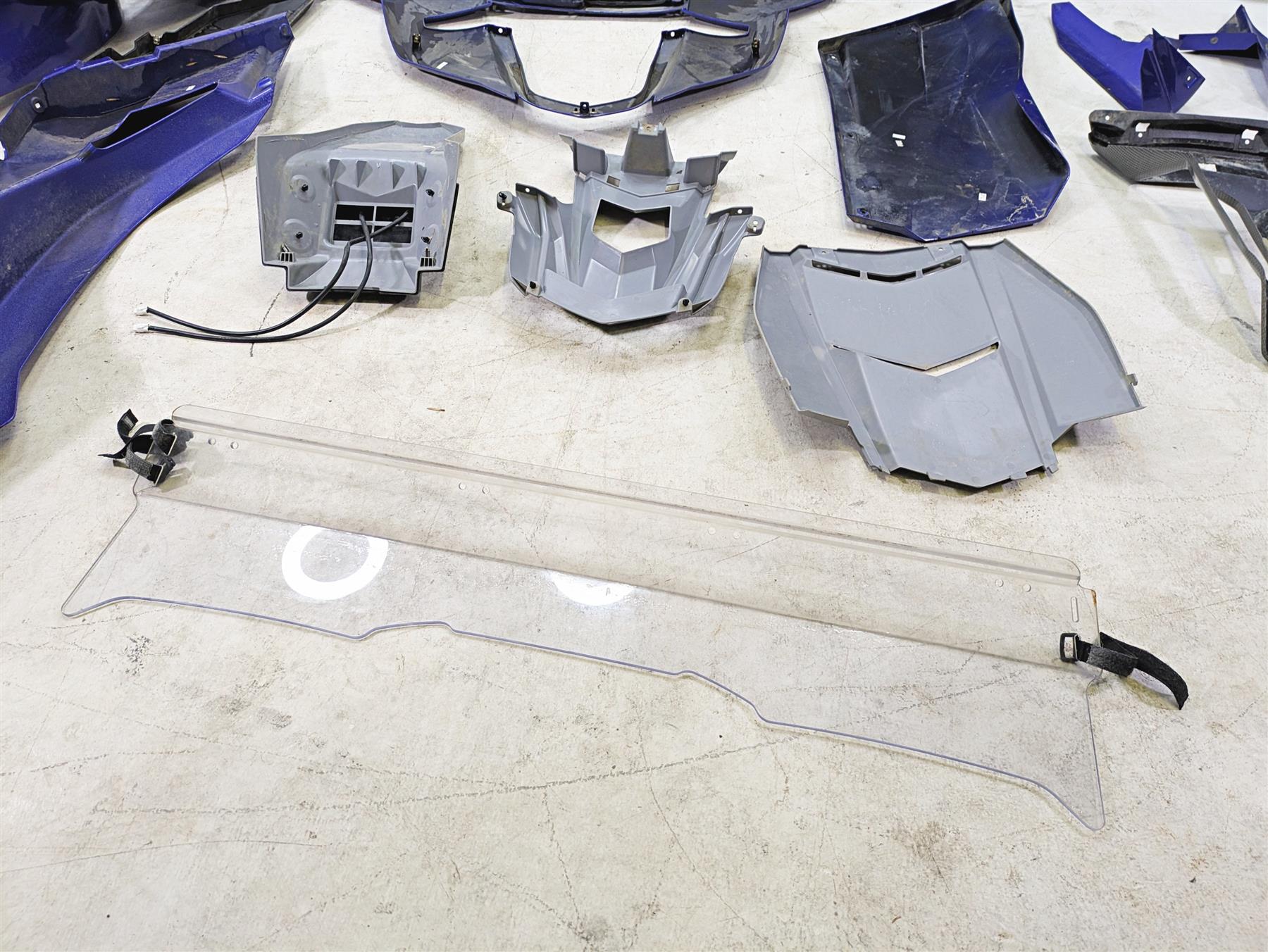 2020 Yamaha YXZ1000 R SS XTR Outer Plastic Fairing Cover Fender Hood 2HC-F1511 {{ shop.shopifyCountryName }} - Mototech271
