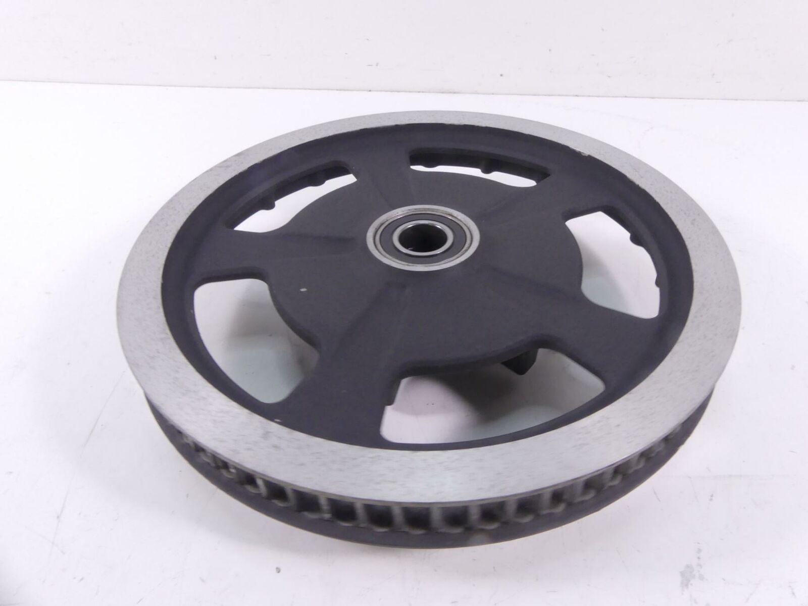 2011 Harley Touring FLHRC Road King Rear Drive Belt Pulley 68T 1