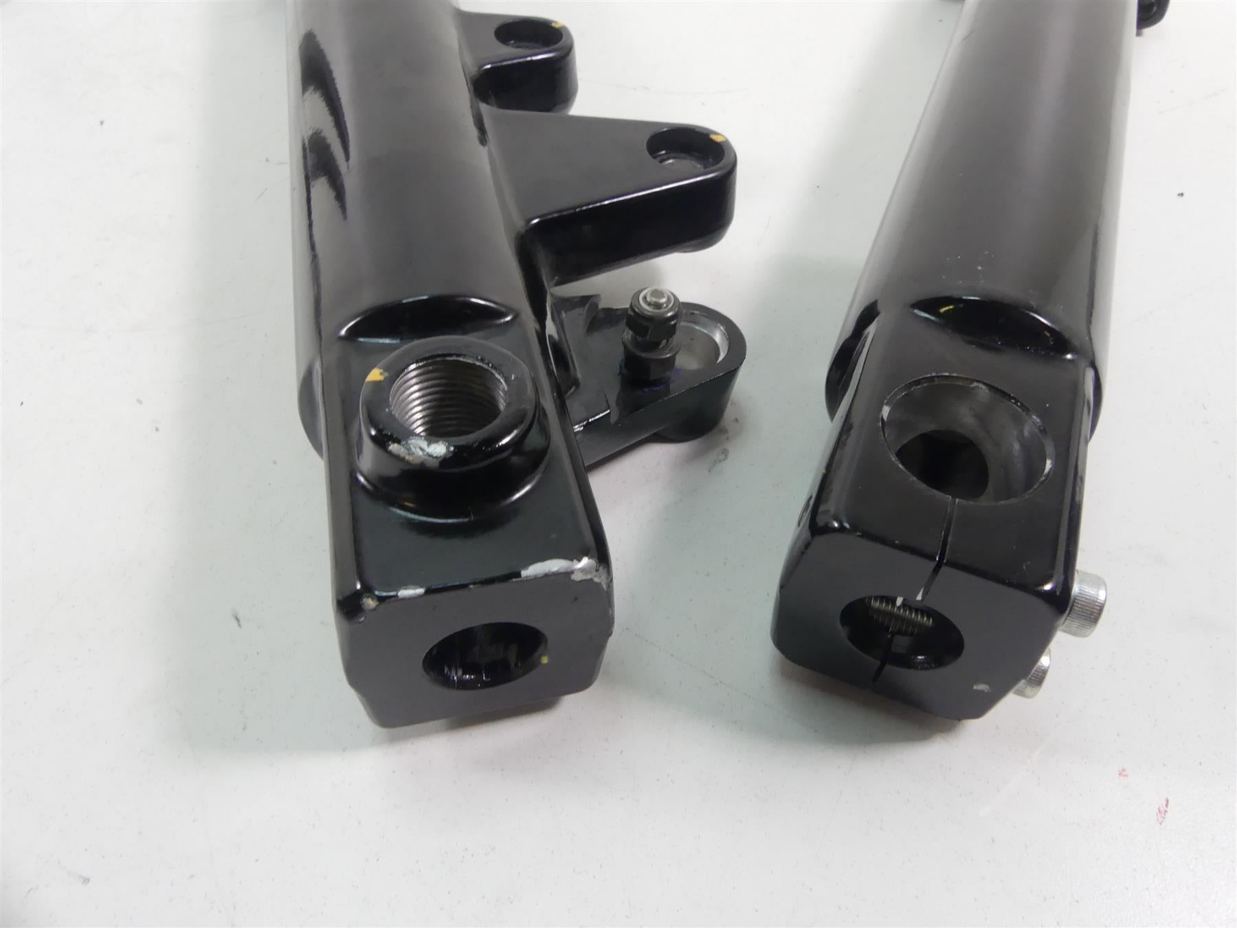 2019 Moto Guzzi V7 III Stone 750 Fork Lowers Fork Tube Cover Slider Set 2R000109 {{ shop.shopifyCountryName }} - Mototech271
