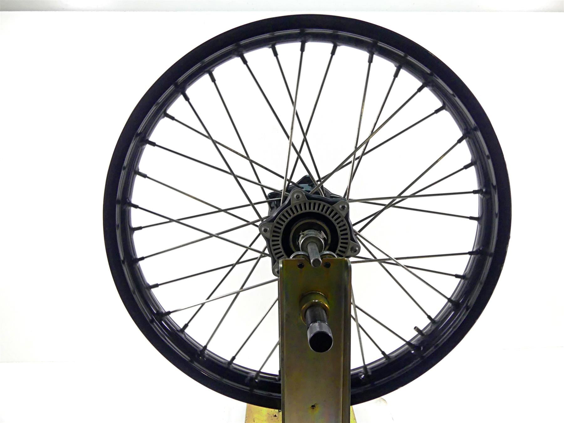 2013 BMW F800GS STD K72 Front Wheel Rim 21x2.15 -Read 36317720080 36318564176 {{ shop.shopifyCountryName }} - Mototech271