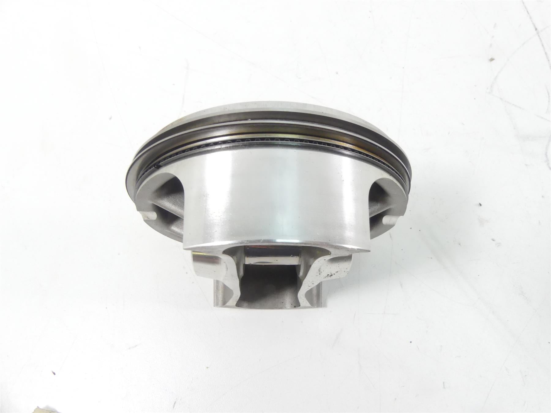 2015 Ducati Diavel Carbon Red Rear Vertical Cylinder Piston 12221951A {{ shop.shopifyCountryName }} - Mototech271