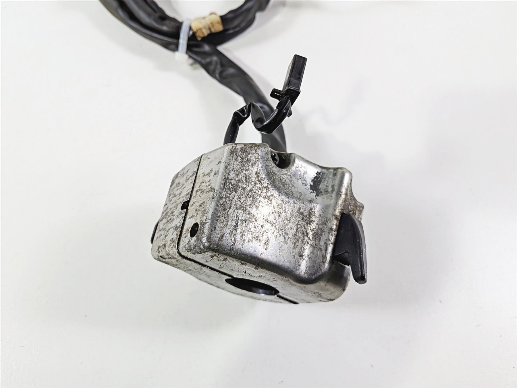 2012 Yamaha XV1900 Raider S Left Hand Control Switch Light Blinker 5C7-83972-10 {{ shop.shopifyCountryName }} - Mototech271