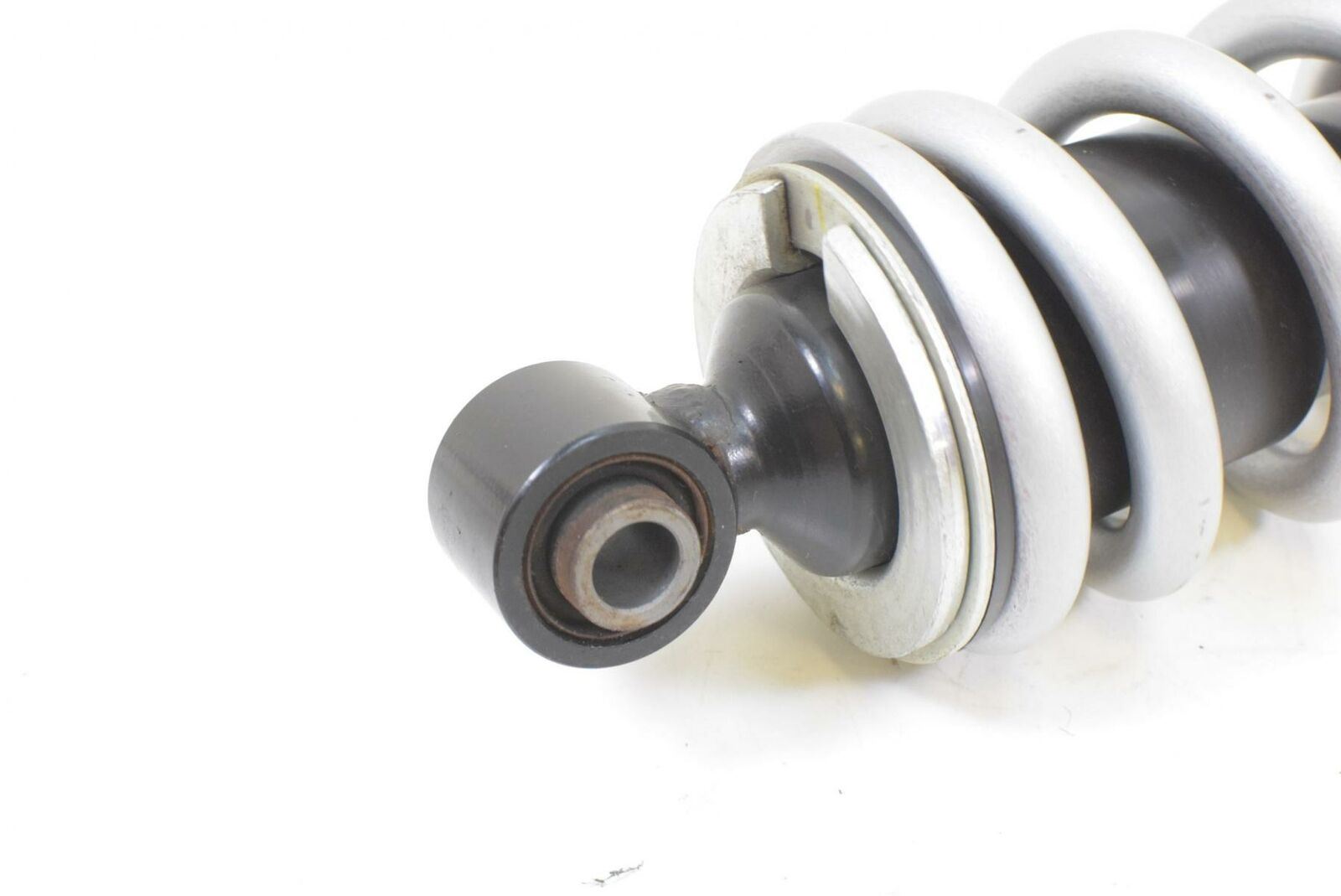 2015 Yamaha YZFR3 YZF R3 Rear Shock Suspension Damper 1WD-F2210-00-00 {{ shop.shopifyCountryName }} - Mototech271