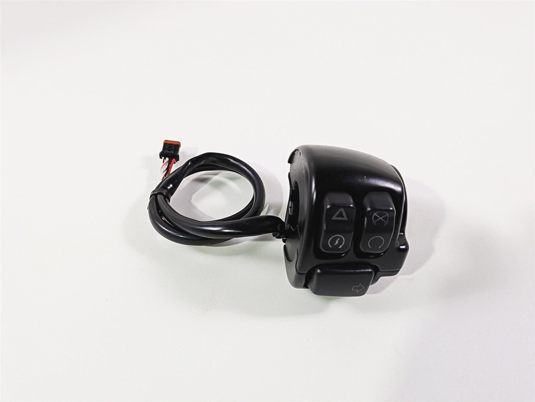 2019 Harley Softail FXDR 114 Right Hand Start Kill Control Switch 71500462 {{ shop.shopifyCountryName }} - Mototech271