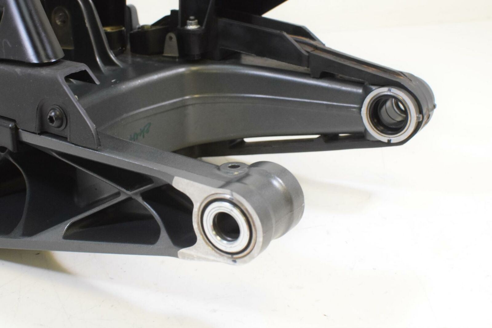 2018 KTM RC390 RC 390 Duke Rear Swingarm Swing Arm Straight 90104030033 {{ shop.shopifyCountryName }} - Mototech271