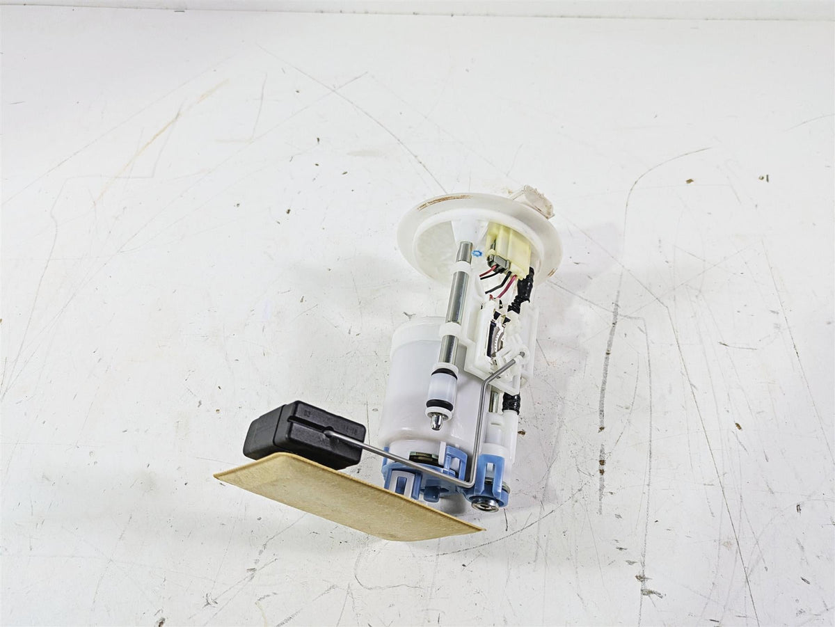 2022 Yamaha YXZ1000 R Fuel Gas Petrol Pump B16-13907-03-00 {{ shop.shopifyCountryName }} - Mototech271