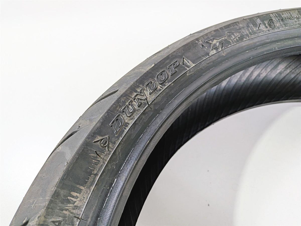 Used Front Motorcycle Tire Dunlop Sportmax GP300F 120/70R17 4506-7896 {{ shop.shopifyCountryName }} - Mototech271