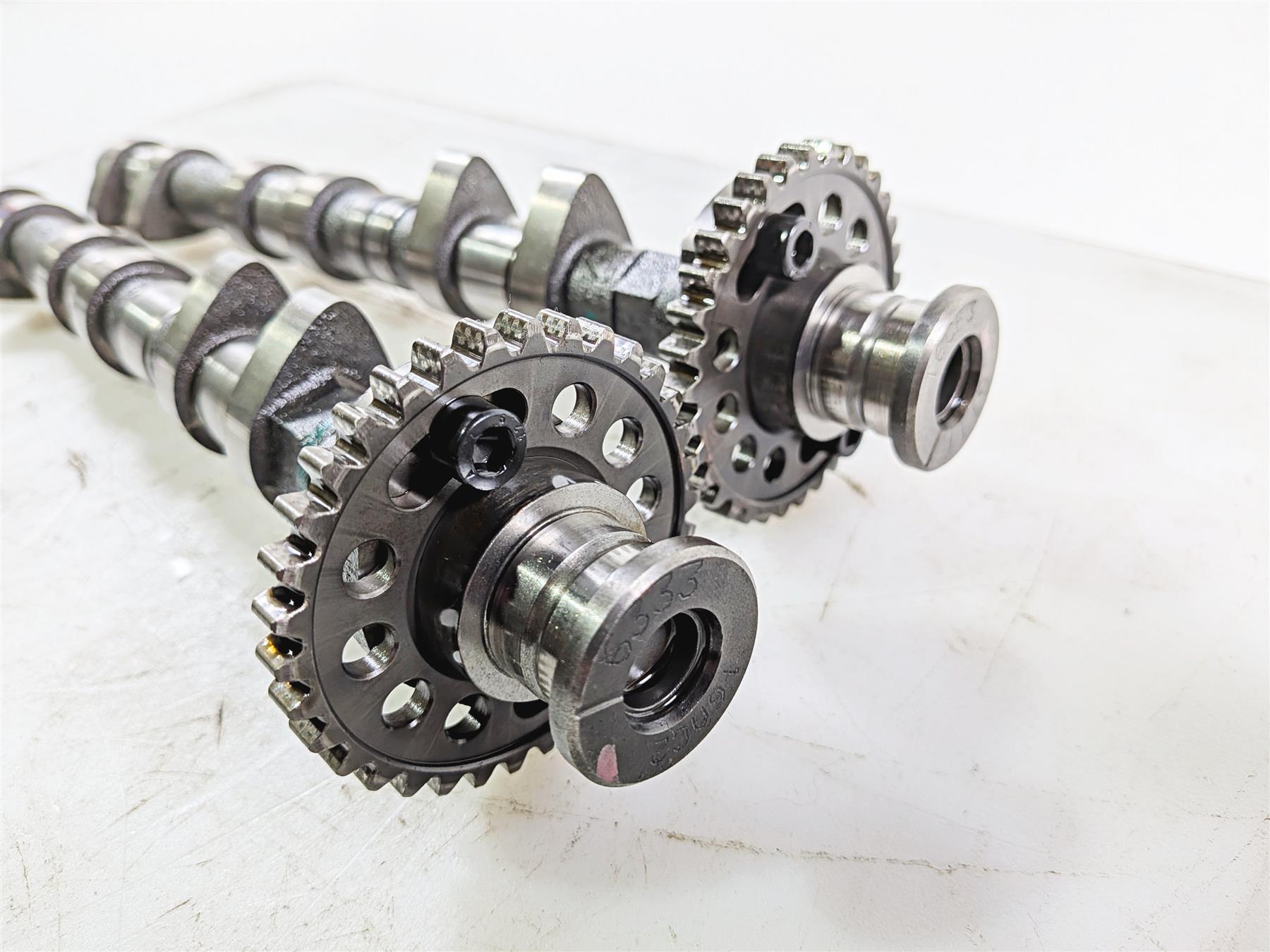 2019 Triumph Speed Triple RS 1050 Cam Shaft Camshaft Set T1141151 T1141152 {{ shop.shopifyCountryName }} - Mototech271