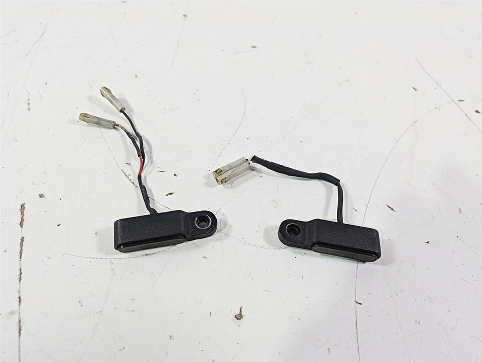 2019 Triumph Speed Triple RS 1050 Aftermarket Tiny Small Blinker Turn Signals {{ shop.shopifyCountryName }} - Mototech271