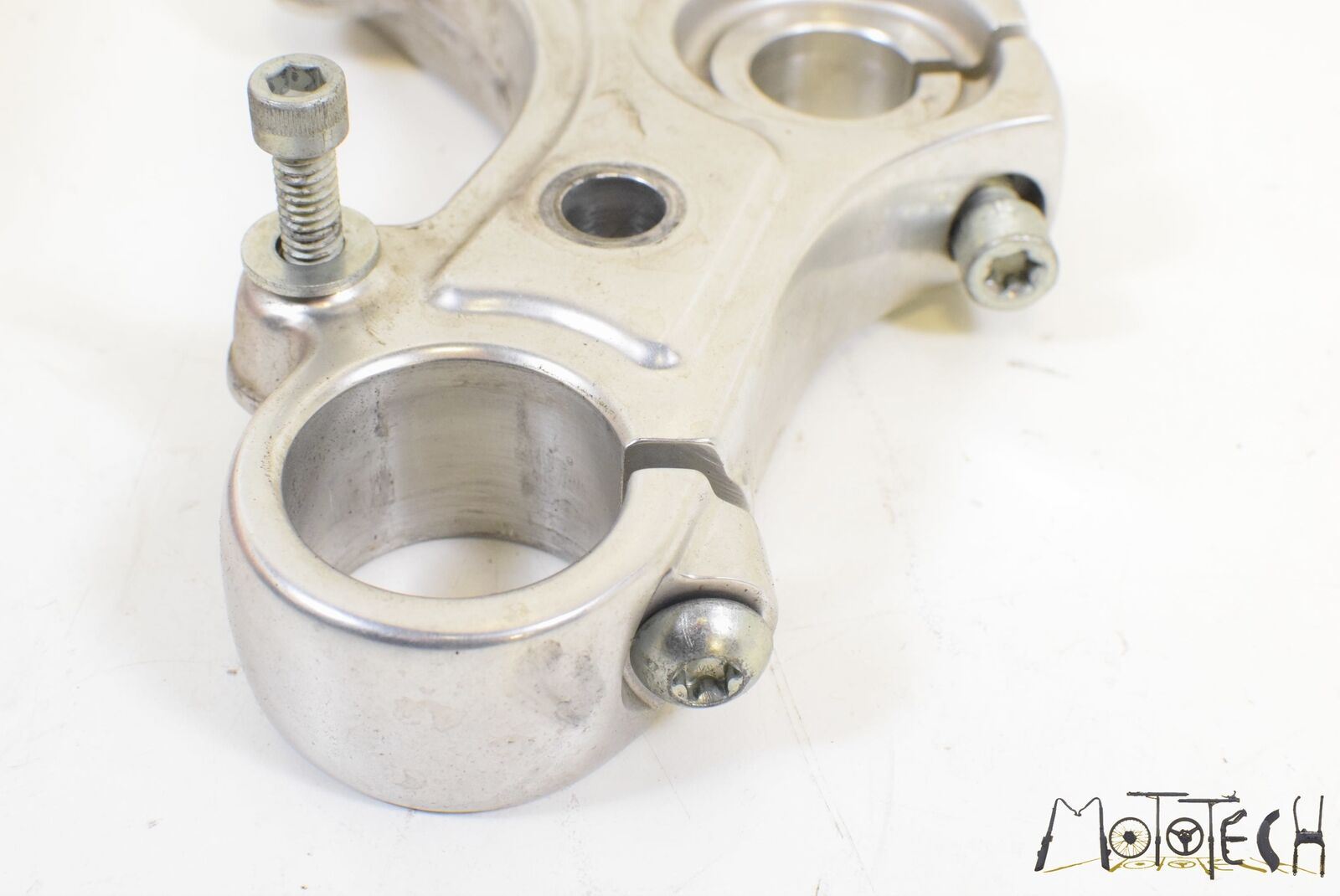 2008 Harley Sportster XL1200 LOW Upper Triple Tree Steering Clamp 45966-04 {{ shop.shopifyCountryName }} - Mototech271