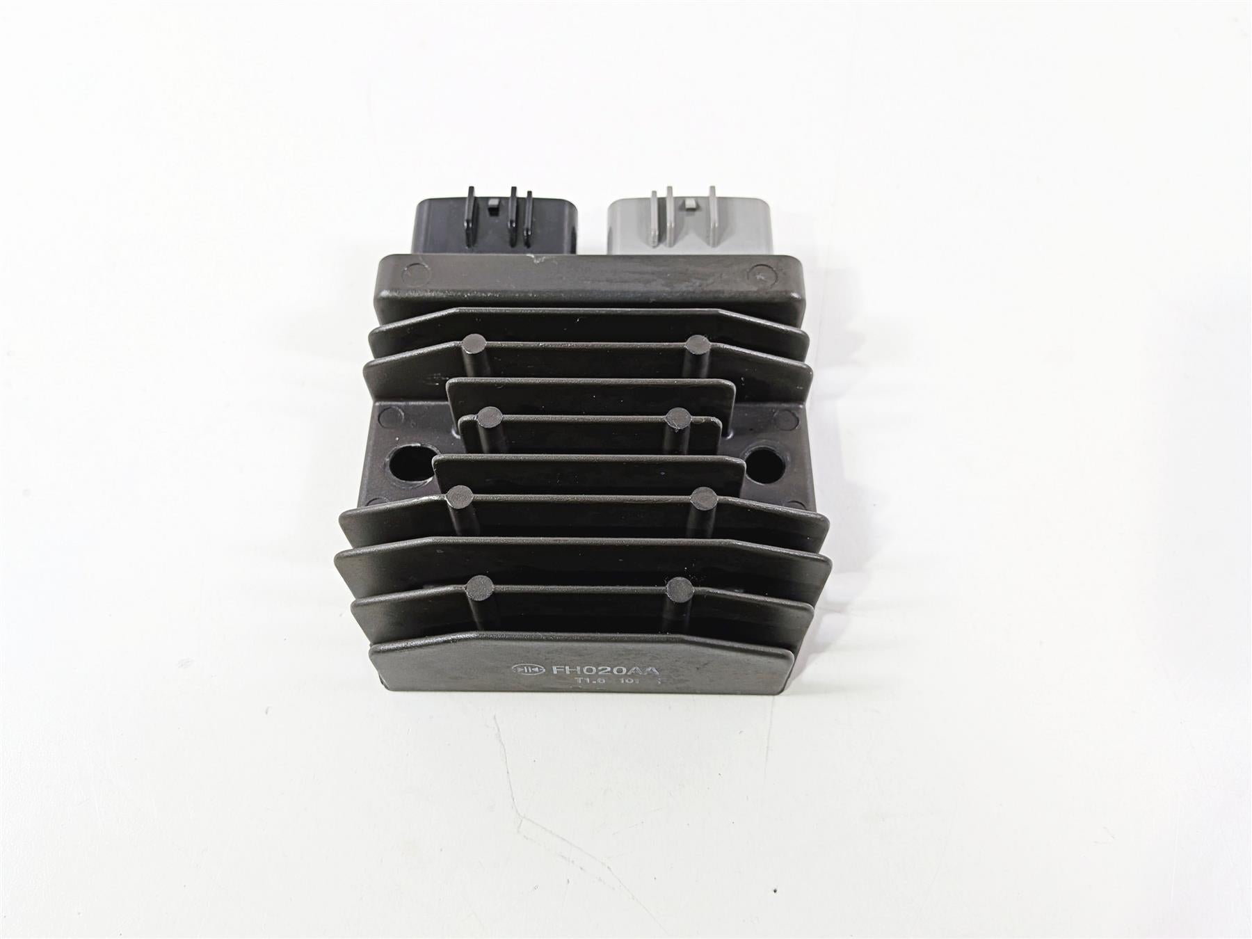 2022 Ducati Panigale V4 S V4S Rectifier Voltage Regulator 54040301B FH020AA-Mototech271