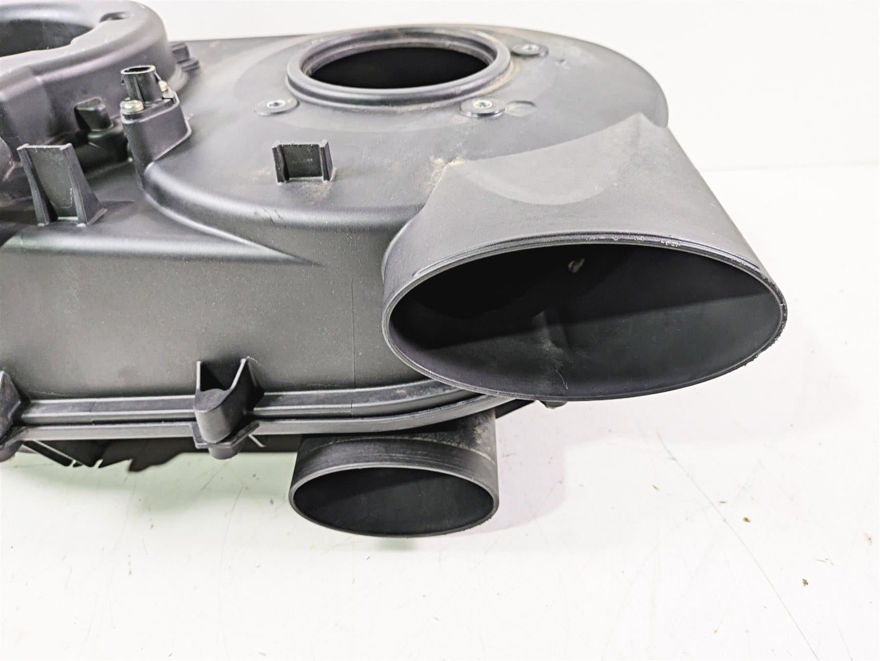 2023 Can Am Maverick X3 XMR Turbo RR Inner Outer Clutch Cover & Tubes 420212609 {{ shop.shopifyCountryName }} - Mototech271