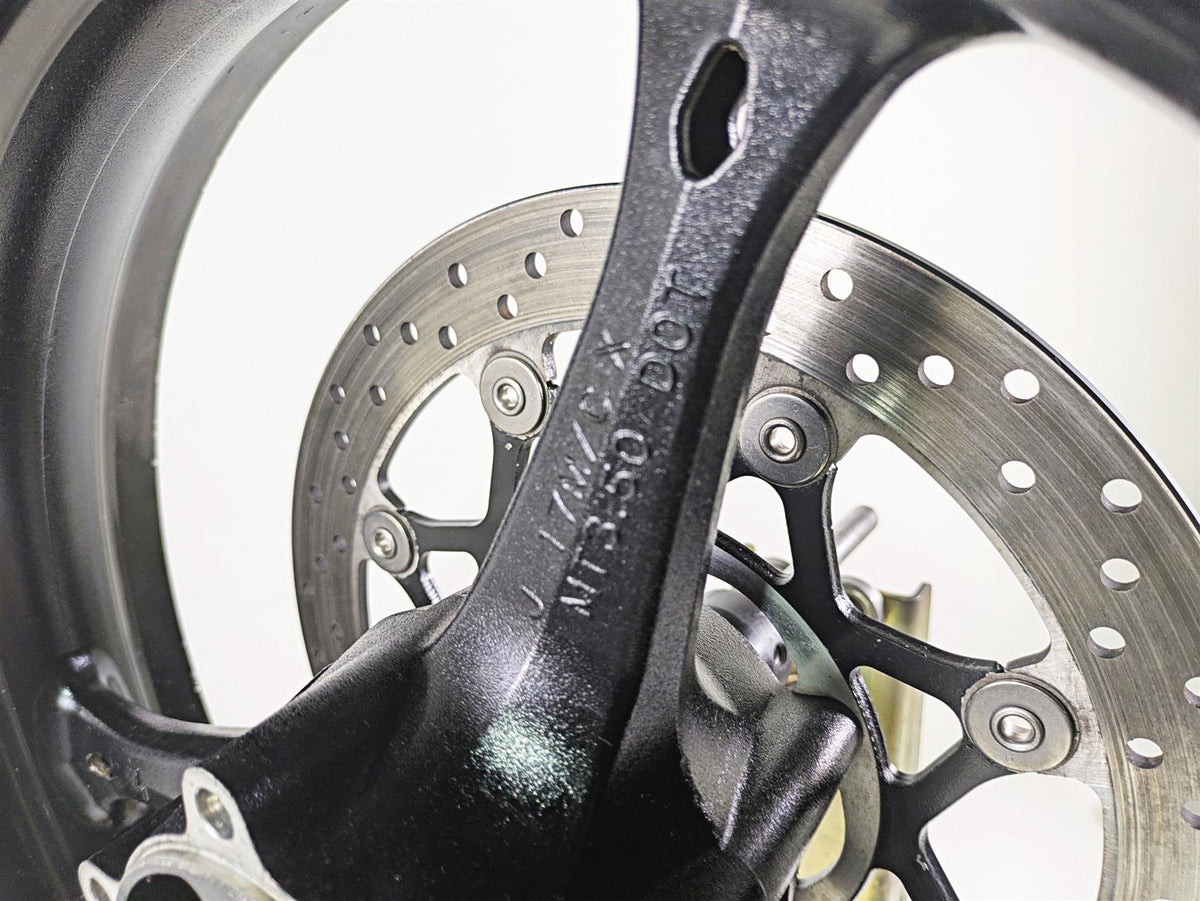 2006 Suzuki GSXR1000 K6 Straight 17x3.5 Front Wheel Rim 54111-41G00-019 {{ shop.shopifyCountryName }} - Mototech271