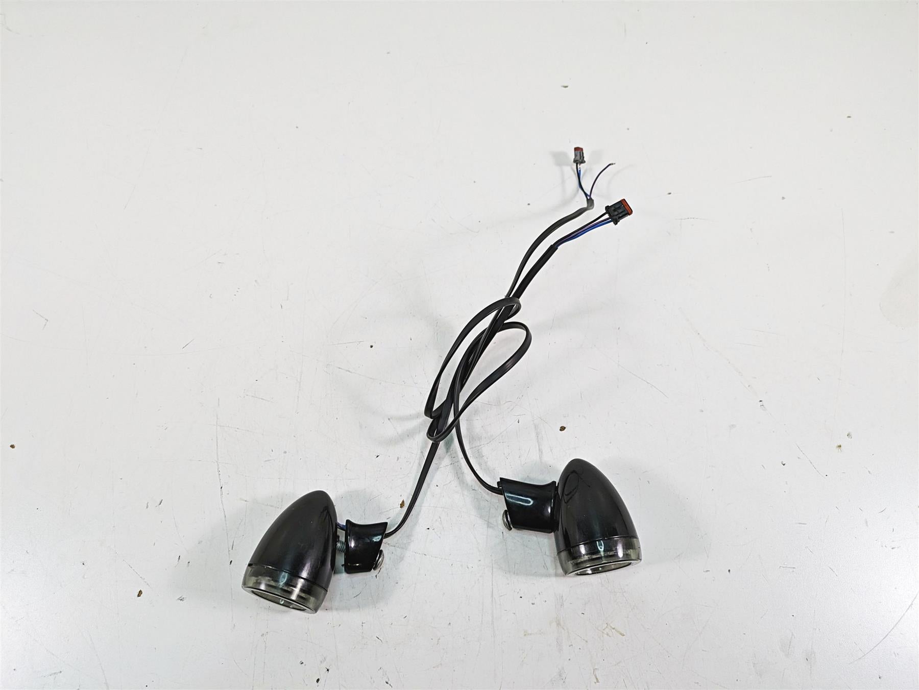 2020 Harley Softail FXBB Street Bob Rear Signature Led Turn Signal Set 67801152 {{ shop.shopifyCountryName }} - Mototech271