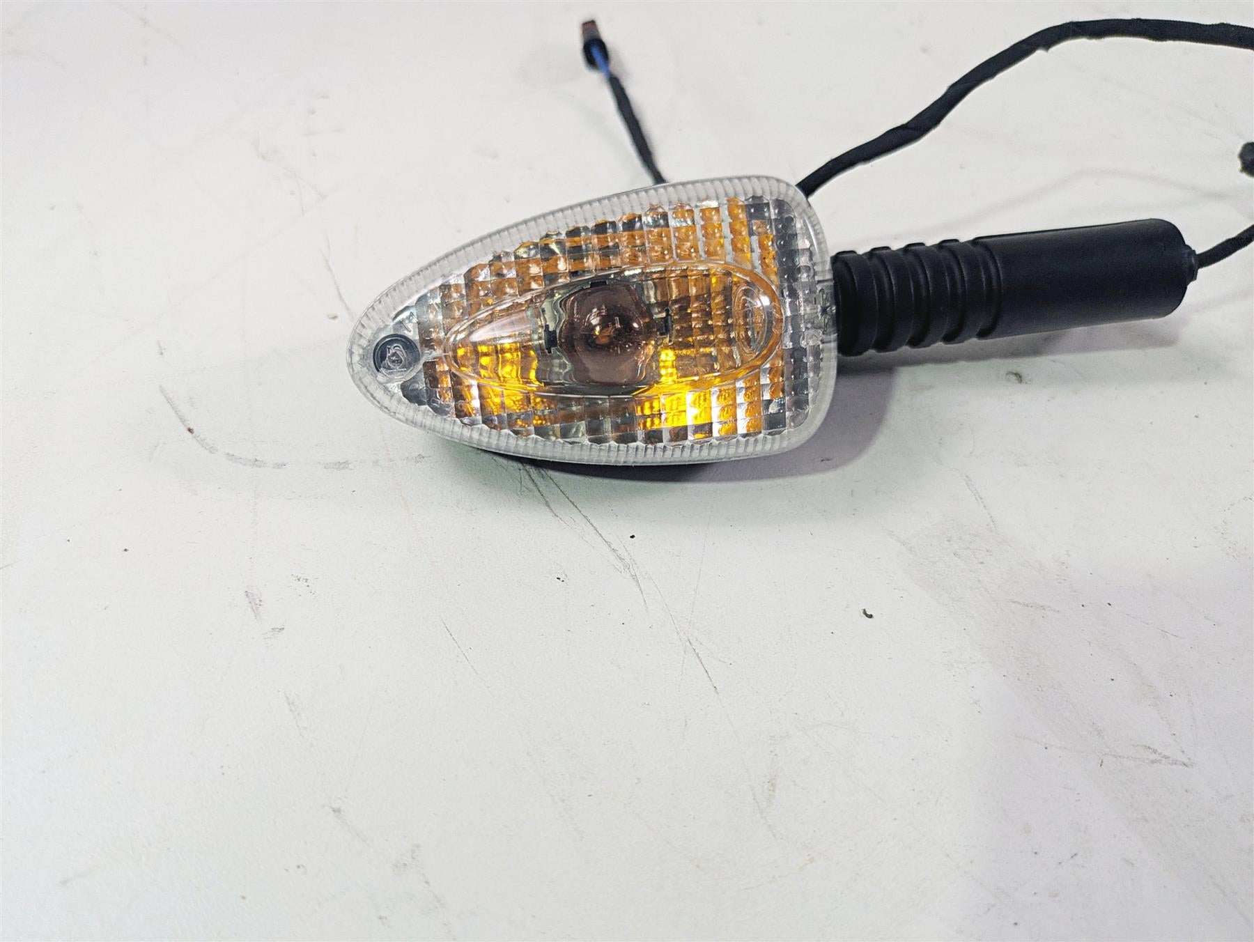 2010 BMW R1200GS K25 Front Blinker Turn Signal Set 63137667771 {{ shop.shopifyCountryName }} - Mototech271