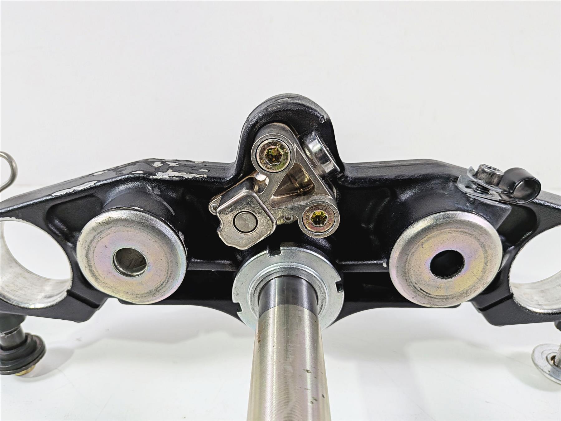 2015 Indian Chieftain Upper & Lower Triple Tree + Lock & Key Set - Read 1824619-Mototech271