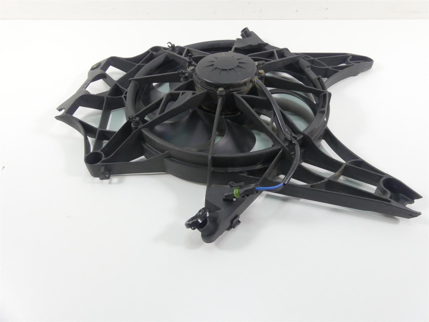 2018 Can Am Maverick X3 Turbo STD Radiator Cooler Fan - Read 709200588 {{ shop.shopifyCountryName }} - Mototech271