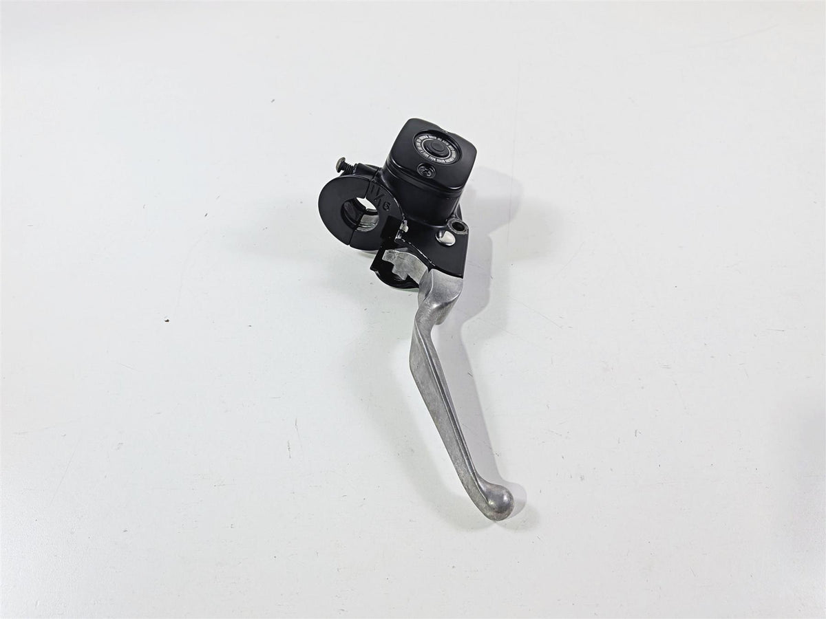 2004 Harley Touring FLTRI Road Glide Front Brake Master Cylinder 11/16 41700737-Mototech271