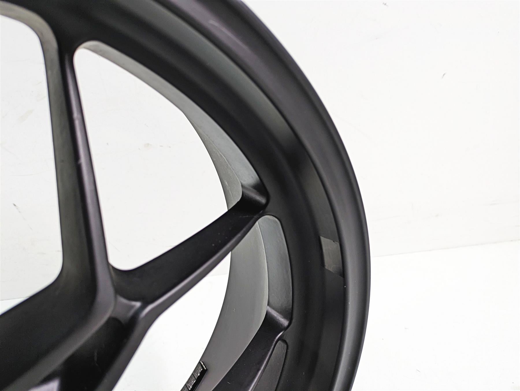 2013 MV Agusta F3 675 ERA Straight 17x5.5 Rear Wheel Rim 80A0B4444 {{ shop.shopifyCountryName }} - Mototech271