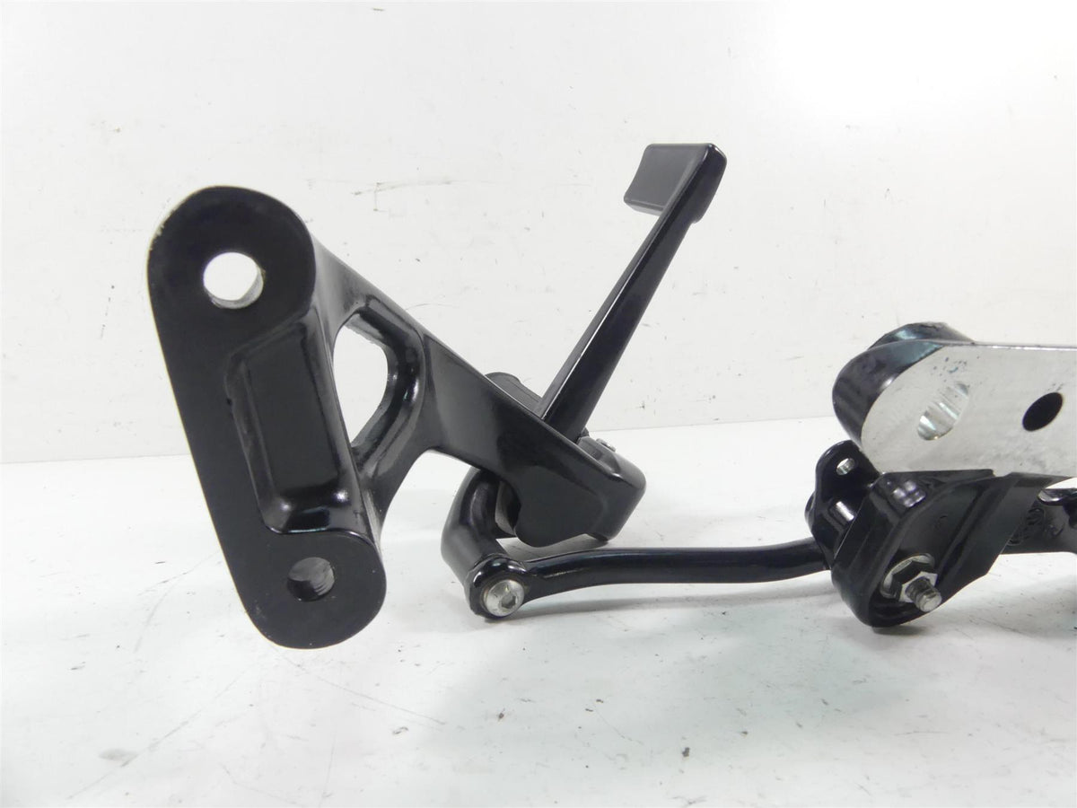 2018 Harley Softail FXBB Street Bob Right Foot Peg & Brake Pedal 50500601 {{ shop.shopifyCountryName }} - Mototech271