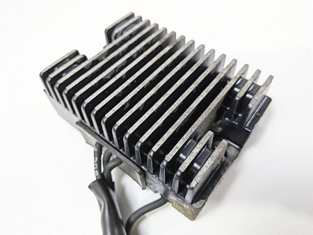 2006 Harley Sportster XL883 Low Rectifier Voltage Regulator 74523-04 {{ shop.shopifyCountryName }} - Mototech271