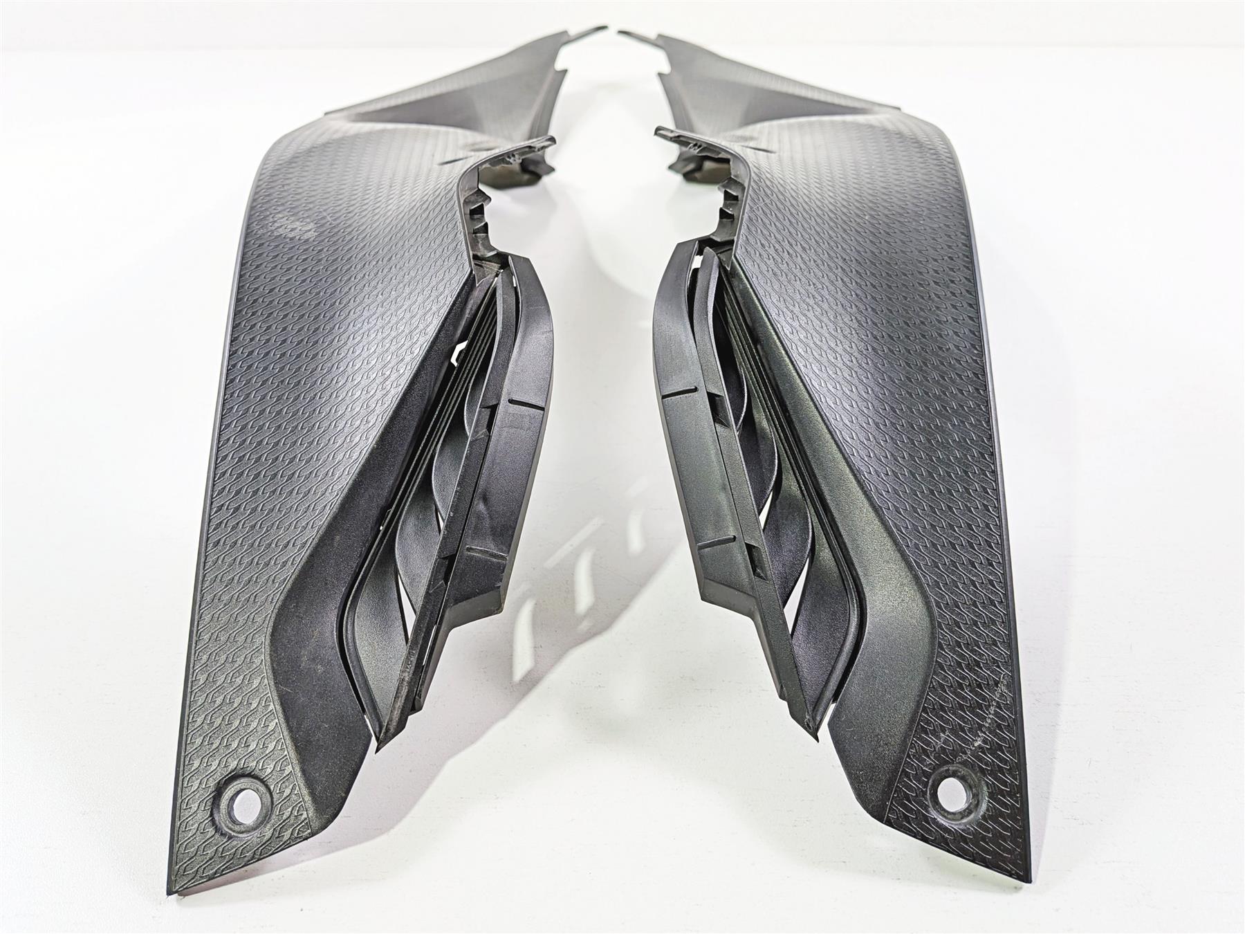 2017 BMW S1000RR K46 Left Right Under Tank Side Cover Fairing 46638551925 {{ shop.shopifyCountryName }} - Mototech271