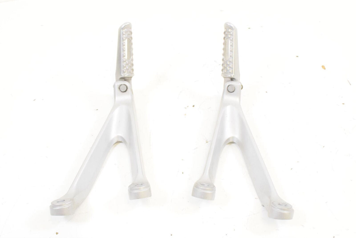 2014 Honda CBR1000RR CBR1000 Rear Passenger Footpeg Foot Ped SET 50760-MFL-D20 {{ shop.shopifyCountryName }} - Mototech271