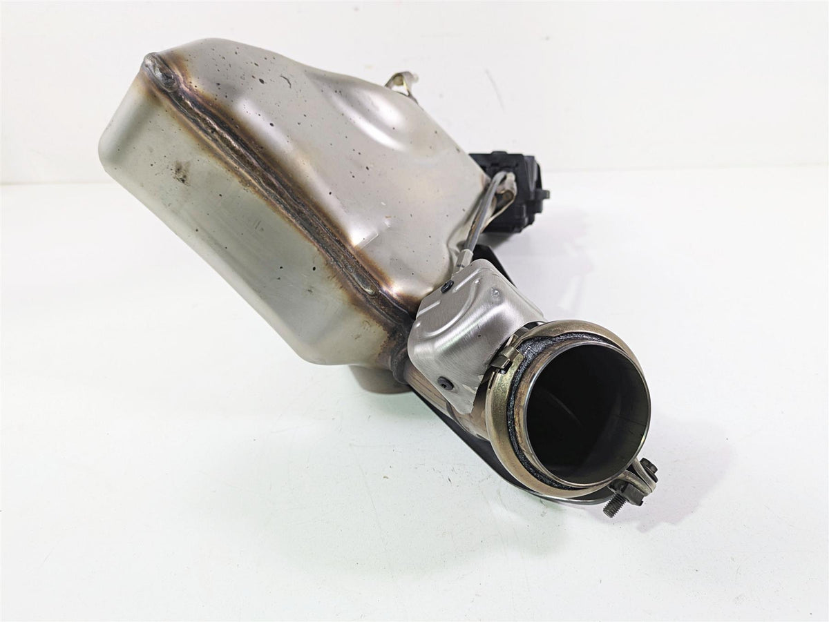 2018 KTM 1290 Super Duke R Exhaust Center Chamber Pipe & Servo 61605050000 {{ shop.shopifyCountryName }} - Mototech271