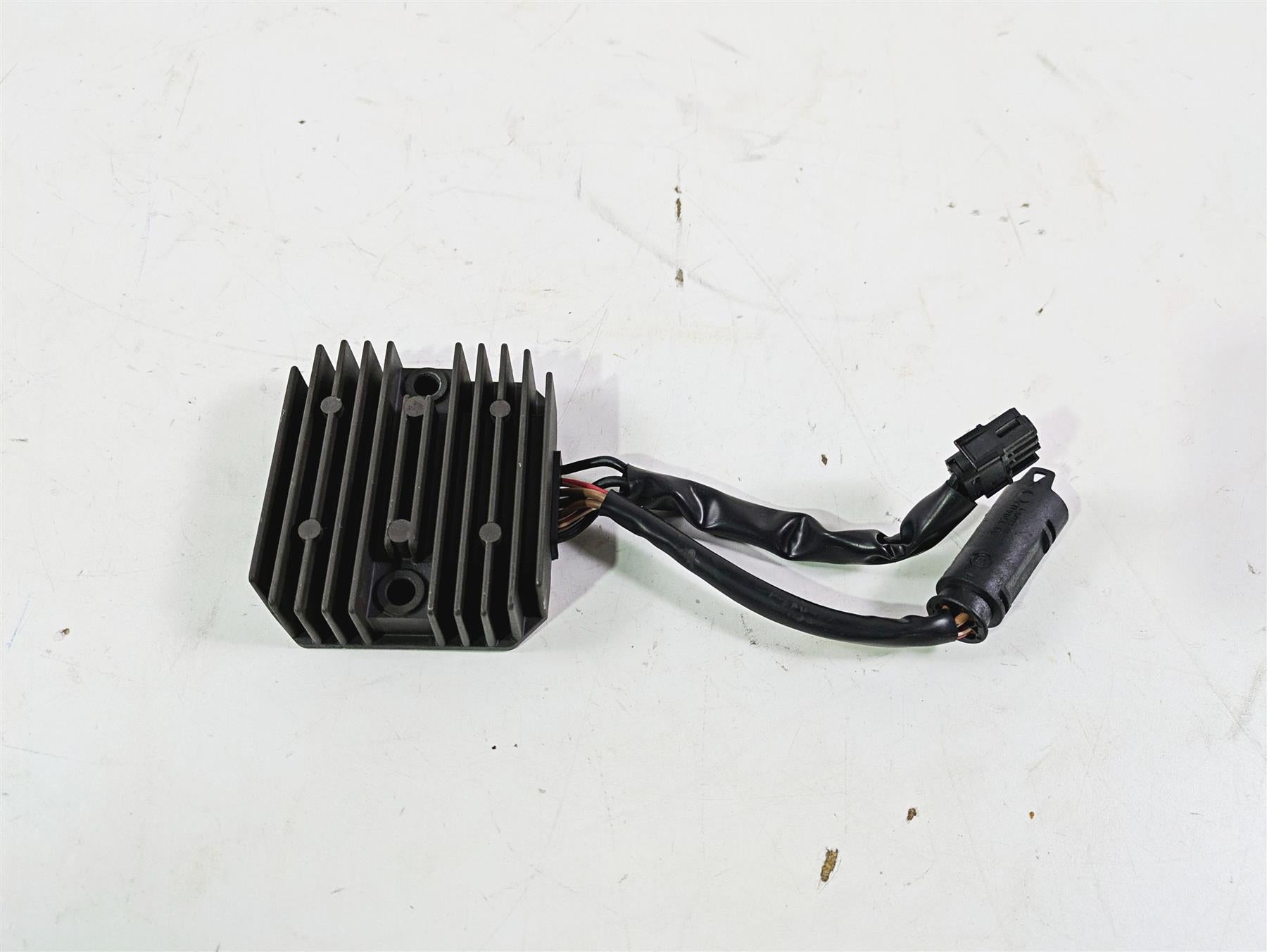 2017 BMW F800GS Adv K75 Rectifier Voltage Regulator SH541SD 61317707943 {{ shop.shopifyCountryName }} - Mototech271