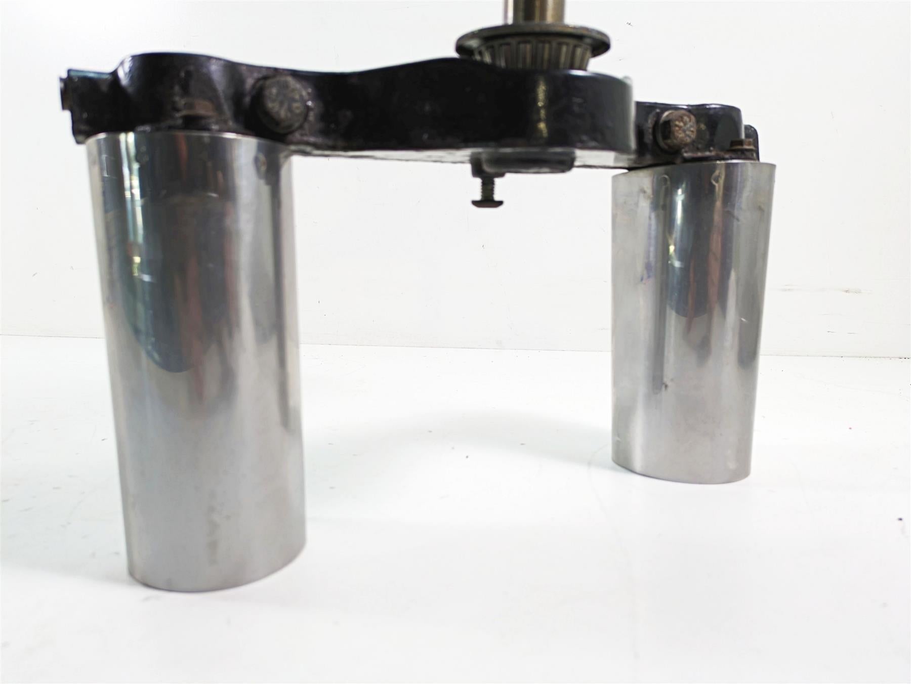 2005 Harley Touring FLHTCUI Electra Glide Upper Lower Triple Tree Set 45446-87A {{ shop.shopifyCountryName }} - Mototech271